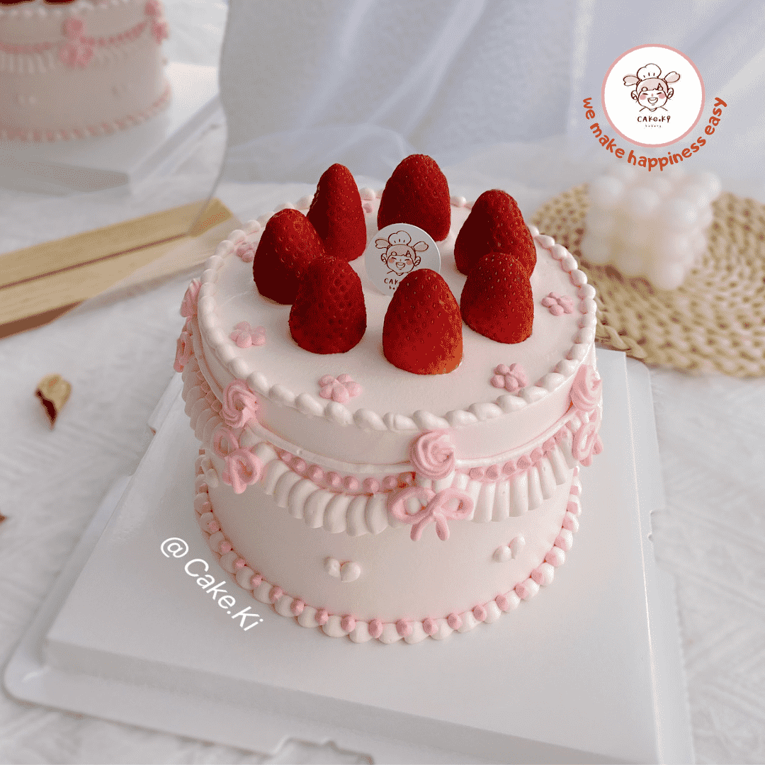(2 Days Pre-Order) Vintage Series with Strawberry design C | Cake Ki Bakery