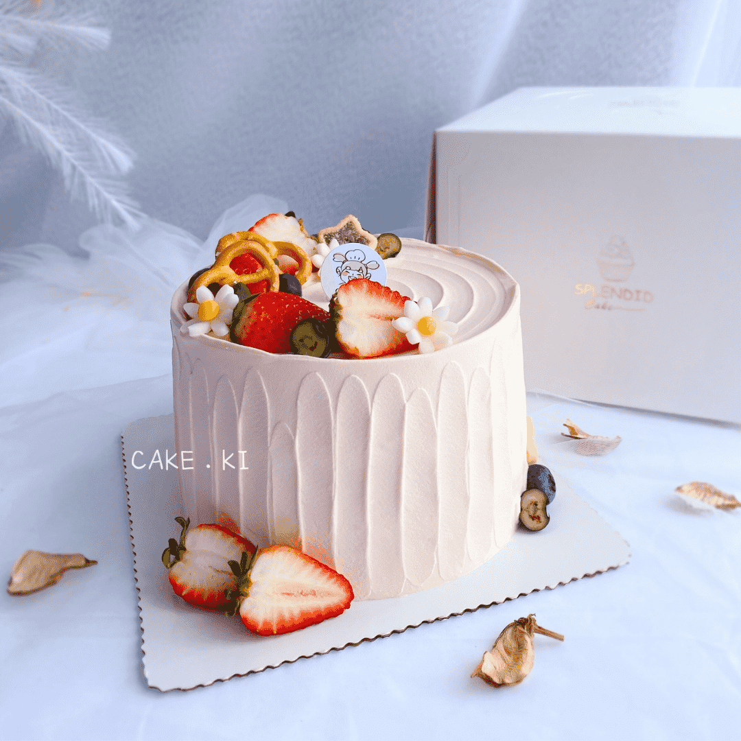 Cake Ki Bakery | (2 Days Pre-Order) 6 inch Simple Design Strawberry Yogurt Mousse Flavour