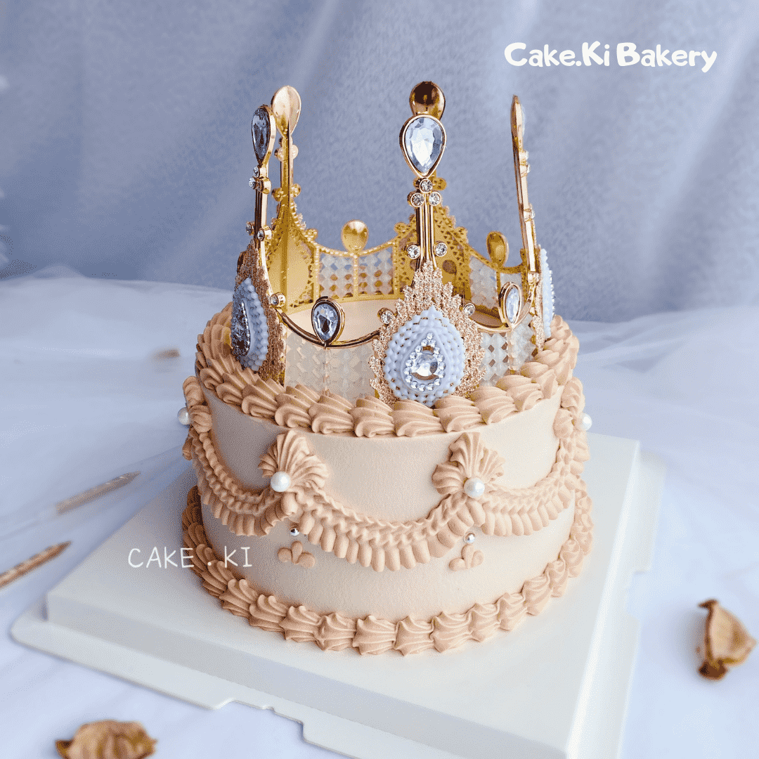 Cake Ki Bakery | (2 Days Pre-Order) Vintage Series with Crown Design B